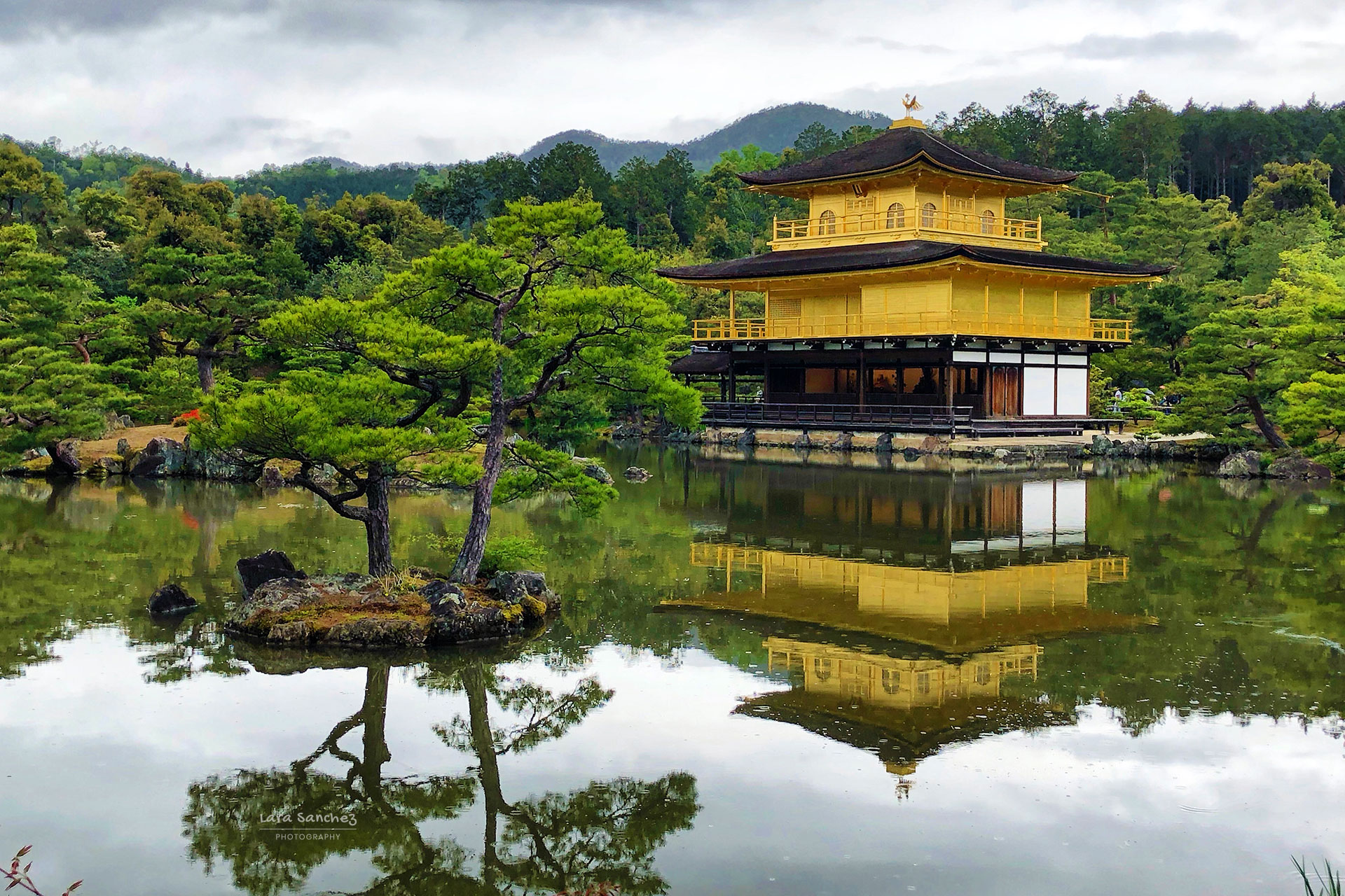 Golden Pavilion palace